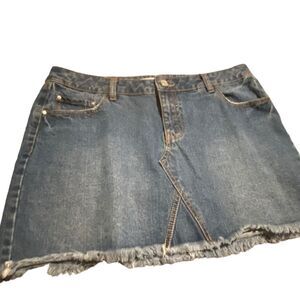 Refuge size large denim skirt like new see pics